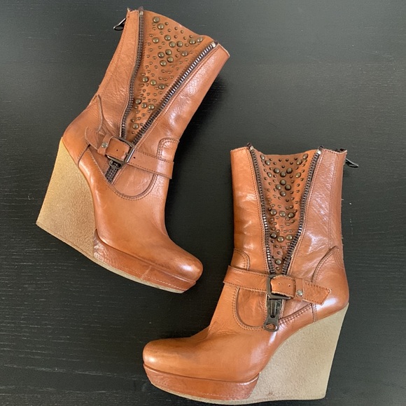 Genuine leather wedge platform high heel boot - Picture 5 of 13